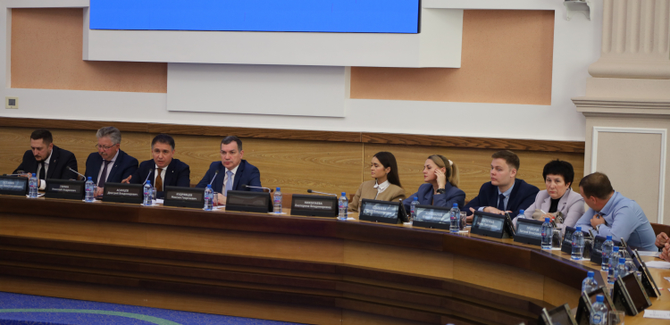 Избранные депутаты Совета депутатов провели организационное собрание